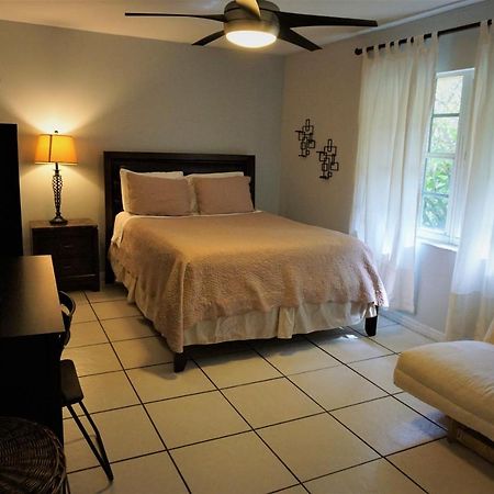 Jupiter Waterfalls - Newly Updated - Tiki Hut, Fire Pit, Kitchen, Pool Heater And More Dış mekan fotoğraf